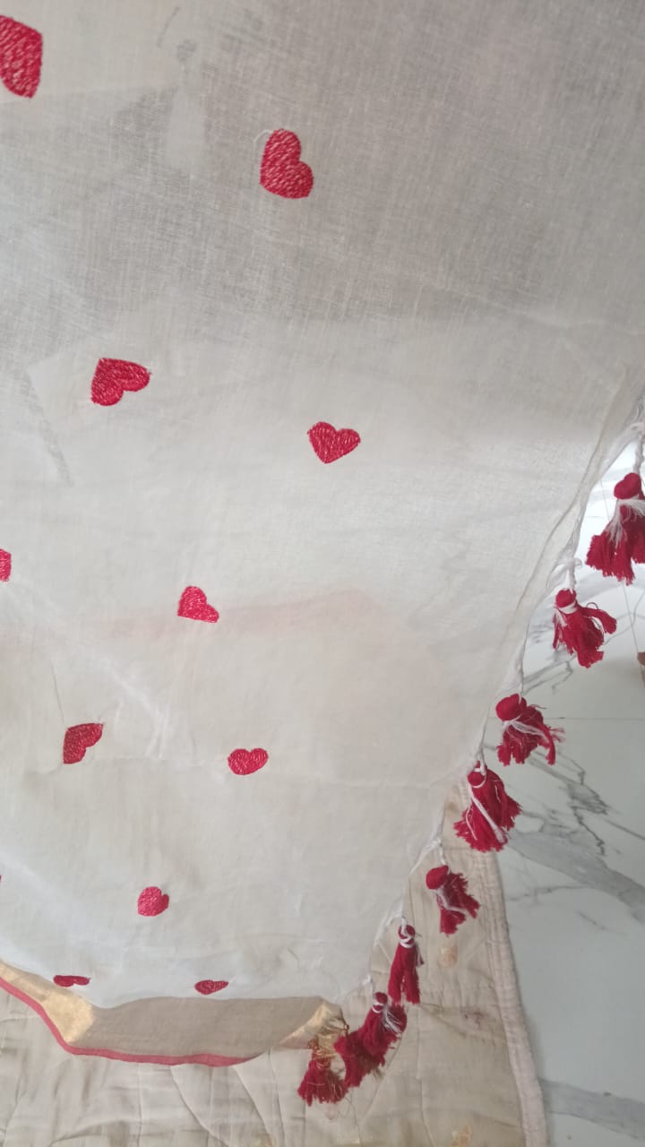 Red heart Embroidered mul cotton saree