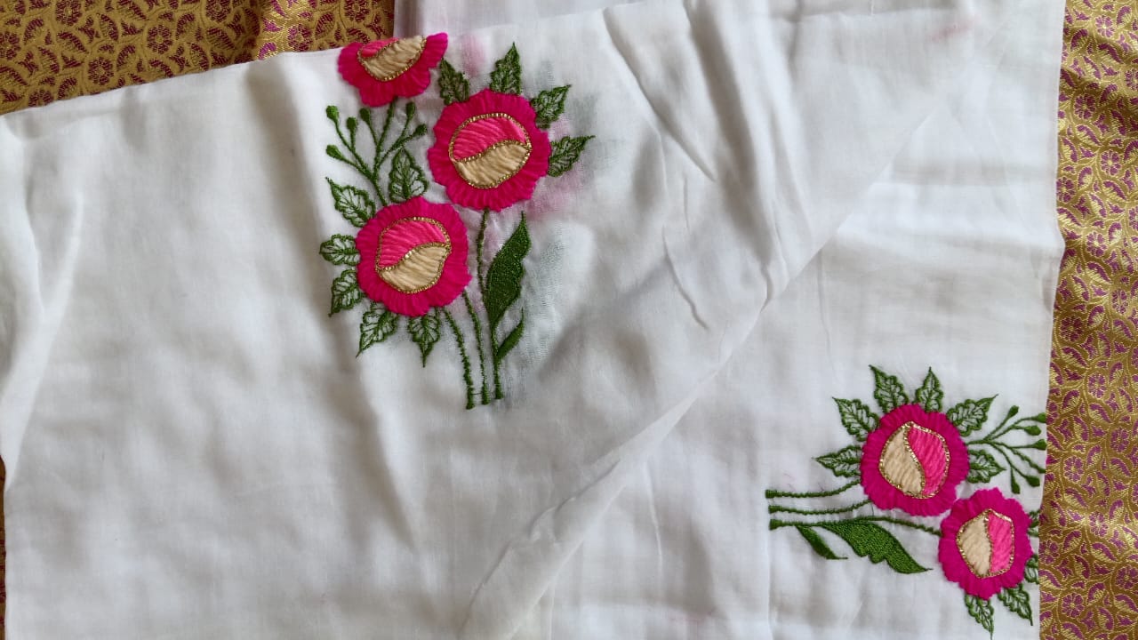 embroidered mul cotton saree