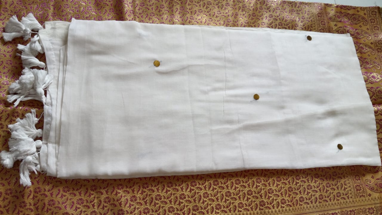 white mul cotton saree