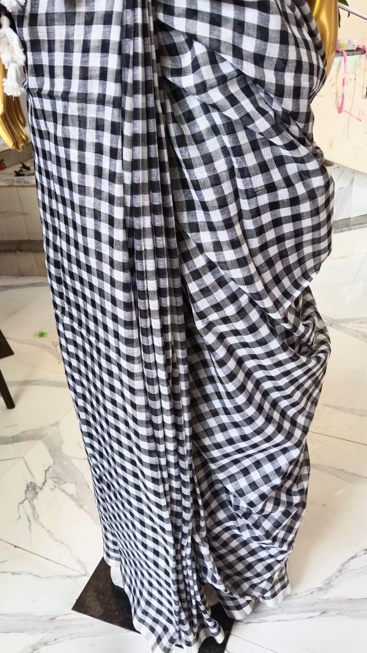 Black checkered mul cotton saree