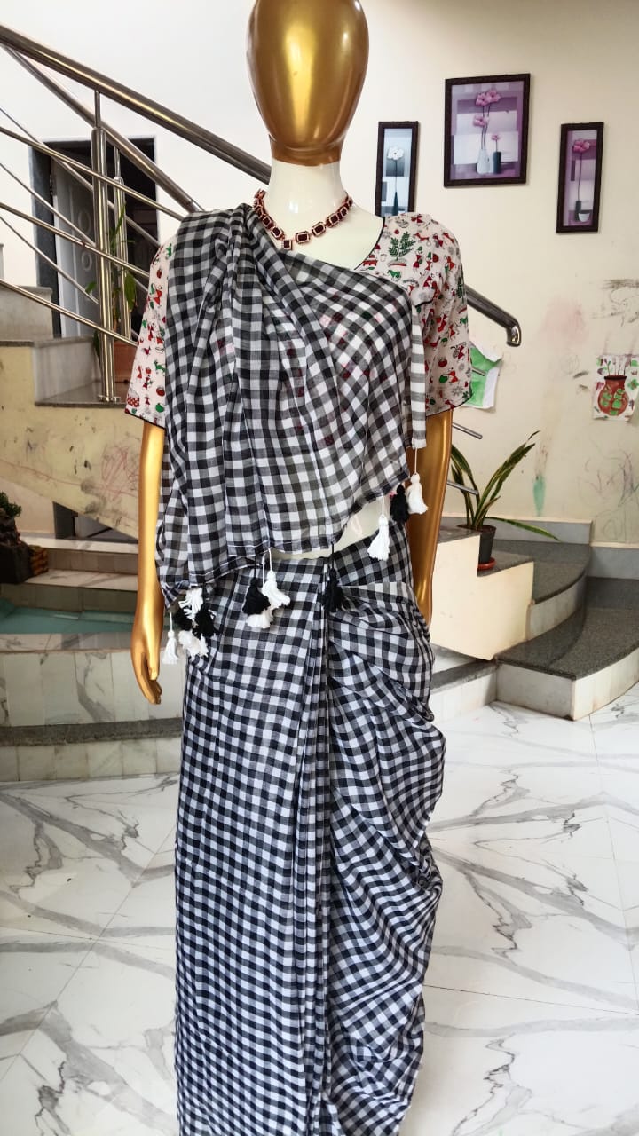 Black checkered mul cotton saree